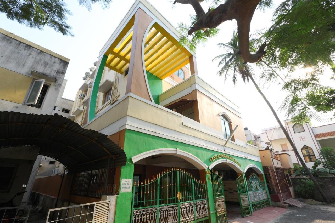 Oyo 11736 Venkateswara Vilasam Puducherry Buitenkant foto